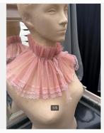 Roze kanten kraag -tule, voor bv. paspop, Antiek en Kunst, Curiosa en Brocante, Ophalen of Verzenden
