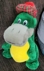 Dino knuffel dinosaurus met engelse pet, Ophalen of Verzenden