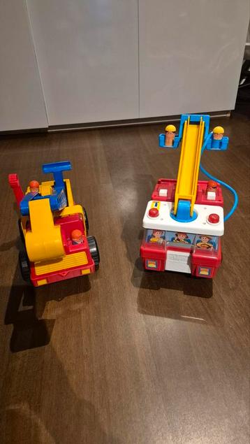 Graafmachine met brandweerauto beschikbaar voor biedingen