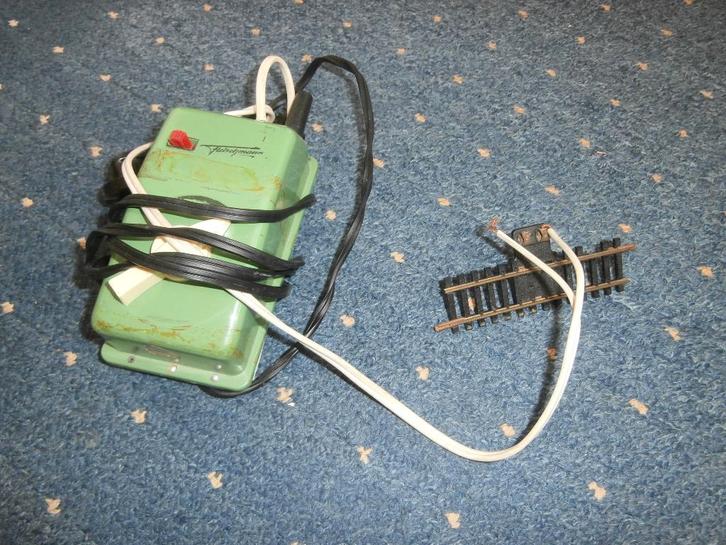 modeltrein trafo fleischmann tranformator type 711 220 volt, Hobby en Vrije tijd, Modeltreinen | H0, Gebruikt, Transformator of Voeding