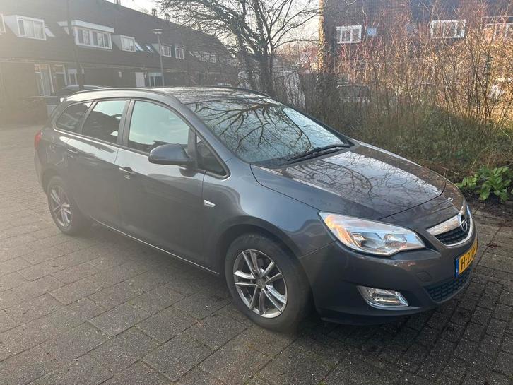 Opel Astra 1.4 Turbo 103KW ST 2011 Grijs, Auto's, Opel, Particulier, Astra, ABS, Adaptieve lichten, Airbags, Airconditioning, Boordcomputer