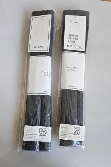 Nieuw 4x H&M placemats (35x48cm) antracietgrijs beschikbaar voor biedingen