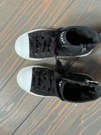 Prada Sneakers Maat 31, Kinderen en Baby's, Ophalen, Zo goed als nieuw, Jongen of Meisje, Sportschoenen