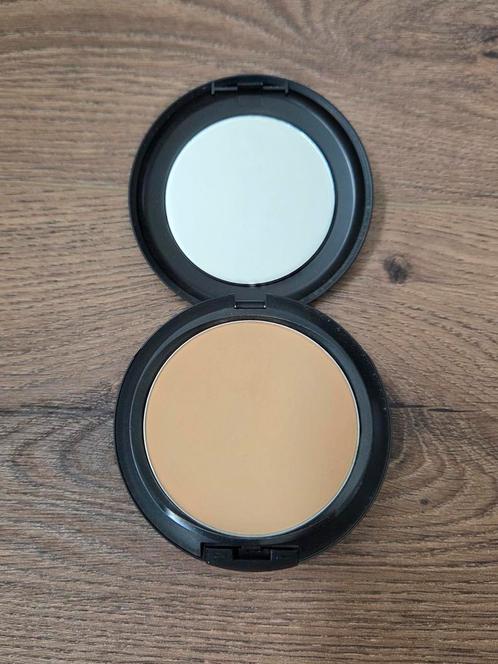 ZGAN Mac Studio Fix Poeder Foundation NC25, Sieraden, Tassen en Uiterlijk, Uiterlijk | Cosmetica en Make-up, Zo goed als nieuw