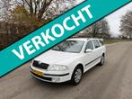Skoda Octavia Combi 1.6 Ambiente VERSNELLINGSBAK NIET GOED/, Auto's, Skoda, Voorwielaandrijving, Stof, Gebruikt, Zwart