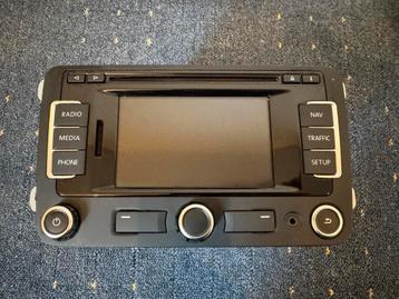 Volkswagen RNS310 radio & navigatiesysteem beschikbaar voor biedingen