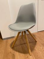 Grijze Kuipstoel met Houten Poten, Ophalen, Gebruikt, Hout, Eén