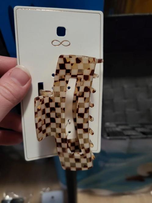 nieuwe geblokte haarklem nieuwprijs €8,99, Sieraden, Tassen en Uiterlijk, Uiterlijk | Haarverzorging, Nieuw, Ophalen of Verzenden