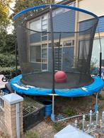 Trampoline. Groot. Kunnen 4 kinderen tegelijk op., Kinderen en Baby's, Speelgoed | Buiten | Trampolines, Ophalen, Gebruikt