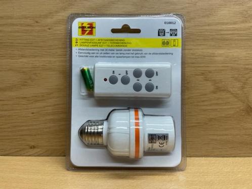 Fitting E27 met afstandsbediening., Huis en Inrichting, Lampen | Overige, Nieuw, Ophalen of Verzenden