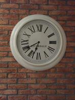 Riverdale Klok 60cm - Nieuwstaat!, Huis en Inrichting, Woonaccessoires | Klokken, Ophalen