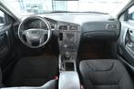 Volvo V70 2.4 Comfort Line Trekhaak Airco Cruise control Ele, Auto's, Volvo, Voorwielaandrijving, Stof, 1505 kg, Grijs