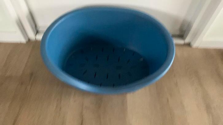 Perla prima Kleine Kunststof Honden mand van Dwergpoedel, Dieren en Toebehoren, Hondenmanden, Zo goed als nieuw, Ophalen