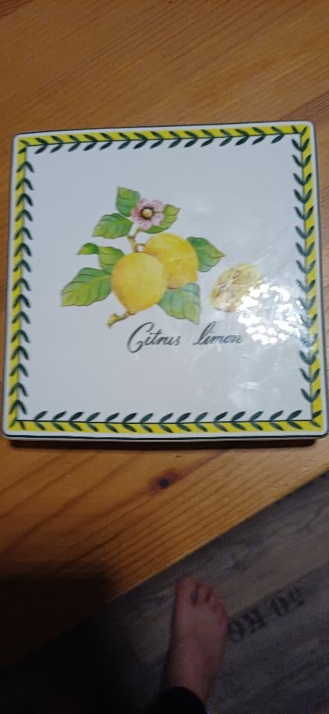 Villeroy & Boch “French Garden – Fleurence” serving plate., Huis en Inrichting, Keuken | Servies, Ophalen of Verzenden, Zo goed als nieuw