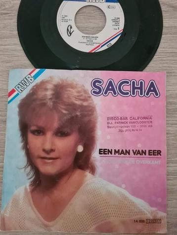 Sacha/ een man van eer beschikbaar voor biedingen