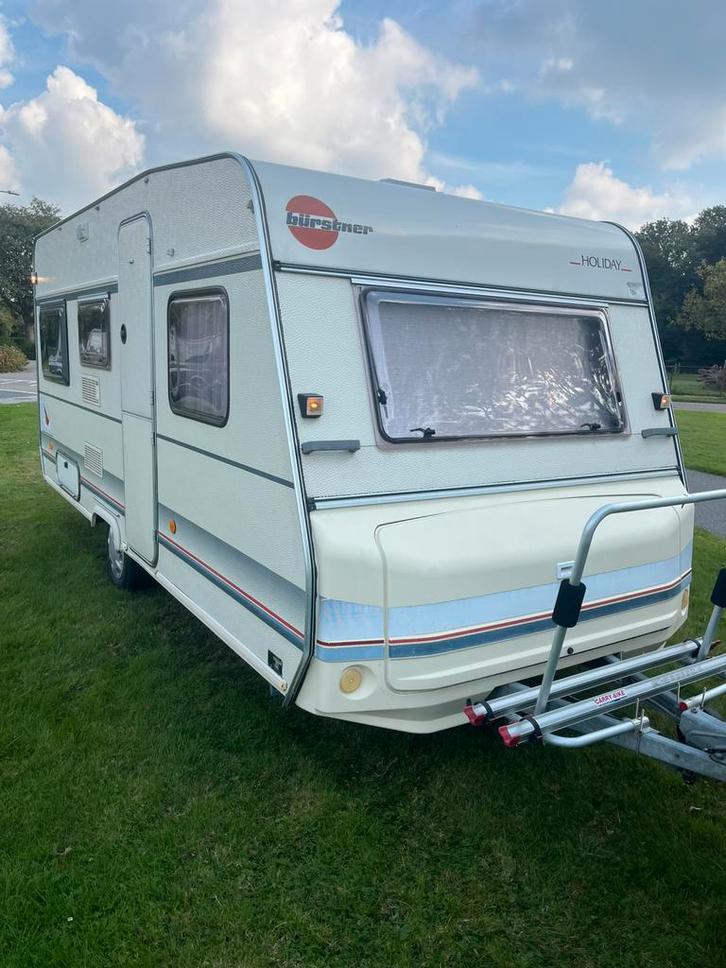 BUERSTNER Y0605 STAPELBED, Caravans en Kamperen, Caravans, Bedrijf, tot en met 4, 500 - 750 kg, Rondzit, Stapelbed, Overige typen
