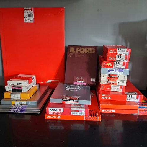 Partij (12 kg) diverse soorten fotopapier, Audio, Tv en Foto, Fotografie | Fotopapier, Zo goed als nieuw, Ophalen of Verzenden