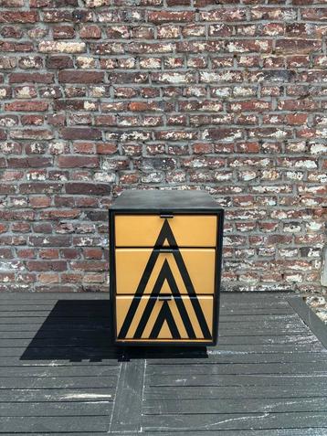 Geometrisch Design Kastje - Gerenoveerd - Hout -Unieke Stijl