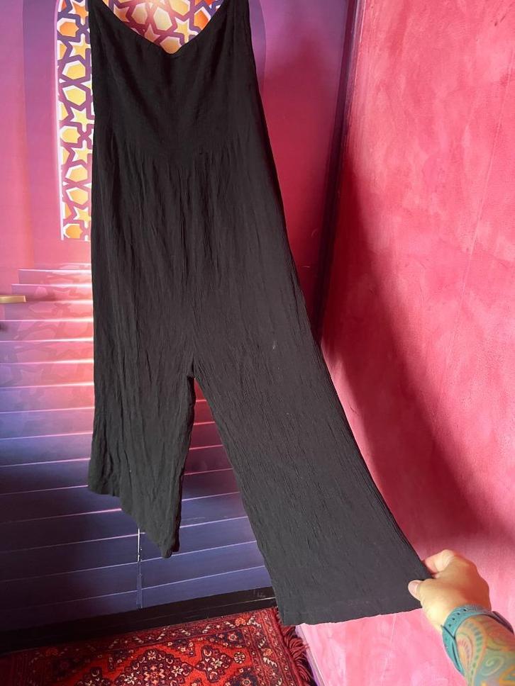 Luchtige stapless jumpsuit maat 42/44 nu voor 19,99€, Kleding | Dames, Jumpsuits, Gedragen, Maat 42/44 (L), Zwart, Ophalen of Verzenden