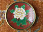 Mooi stel oude Chinese bordjes van cloisonne met bloemen., Ophalen of Verzenden