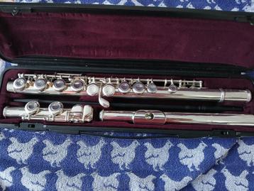 Yamaha 311 met Silverhead dwarsfluit beschikbaar voor biedingen