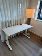 IKEA Mittzon Bureau - Zo goed als nieuw!, Ophalen, In hoogte verstelbaar, Zo goed als nieuw, Bureau