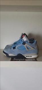 Jordan 4 'University Blue' - 44, Kleding | Heren, Schoenen, Verzenden, Gedragen, Blauw