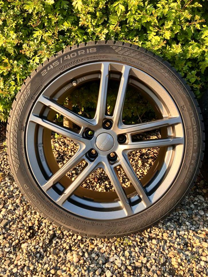 Dezent velgen 18 inch  5x112 met Nokian Winterbanden Audi A4, Auto-onderdelen, Banden en Velgen, Band(en), Winterbanden, 18 inch