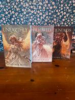 Unearthly, Ophalen of Verzenden, Zo goed als nieuw, Cynthia hand