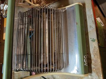 Retro AEG infratherm straalkachel beschikbaar voor biedingen