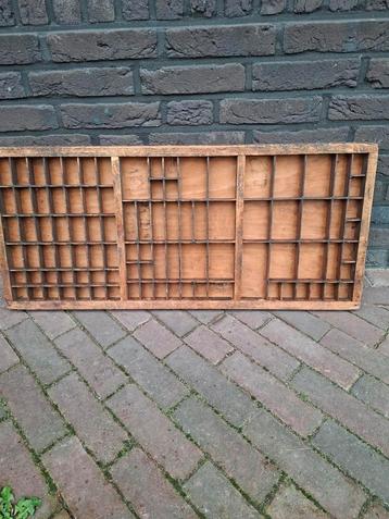 Antieke Letterbak - 82x37 cm beschikbaar voor biedingen