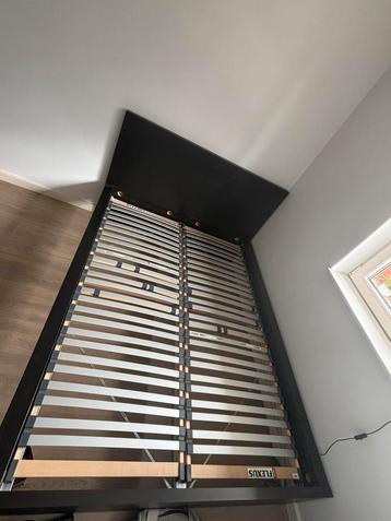 Malm Ikea bed zwart
