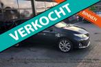 Toyota Auris 1.8 Hybrid Dynamic, Navi, CC, Clima, Camera, Stof, Gebruikt, Zwart, 4 cilinders