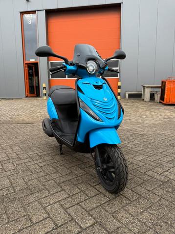 Zeer nette Piaggio Zip 50 cc Blauw 2018 beschikbaar voor biedingen