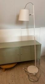 Zuivel bucklehead staande lamp / vloerlamp  wit, Huis en Inrichting, Lampen | Vloerlampen, Ophalen, Gebruikt, Metaal, 150 tot 200 cm