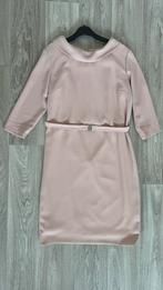 Poederroze jurk, Kleding | Dames, Maat 38/40 (M), Ophalen of Verzenden, Roze, Gedragen