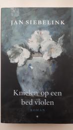 Jan Siebelink: Knielen op een bed violen, Boeken, Gelezen, Ophalen of Verzenden, Nederland