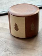 Vintage poef, Huis en Inrichting, Ophalen of Verzenden, Zo goed als nieuw, Rond, Minder dan 50 cm