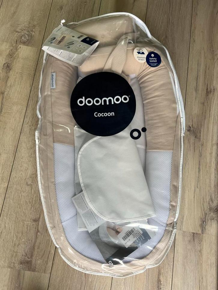 Doomoo Set: Babynestje, Pad & Voedingskussen + badkussen, Kinderen en Baby's, Babywiegjes en Ledikanten, Nieuw, Overige typen