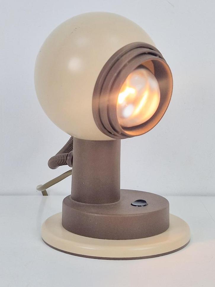 Vintage eyeball magneet globe tafellamp neweba Swiss ´70, Huis en Inrichting, Lampen | Tafellampen, Gebruikt, Minder dan 50 cm