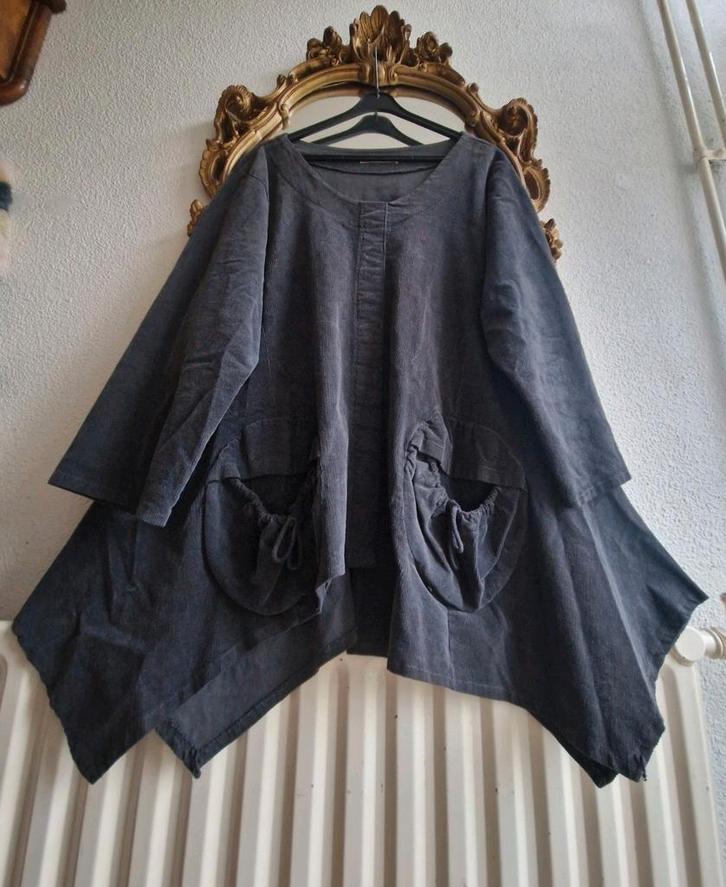 Als nieuw! La Bass donker grijs dik ribstof a lijn tuniek, Kleding | Dames, Grote Maten, Zo goed als nieuw, Blouse of Tuniek, Grijs