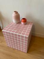 Roze Tegel Bijzettafel, Huis en Inrichting, Tafels | Bijzettafels, Ophalen, Minder dan 55 cm, Gebruikt, Vierkant