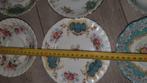 Te koop mooi porsolieen  schoteltjes   ROYAL ALBERT  BONE CH, Antiek en Kunst, Antiek | Servies los, Ophalen of Verzenden