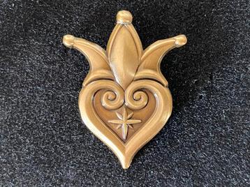efteling pin symbolica hart goud beschikbaar voor biedingen
