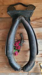 Antiek Paardenhaam/gareel- leuk voor in de overkapping!, Ophalen