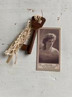 Oude sleutel met mini foto, Ophalen of Verzenden