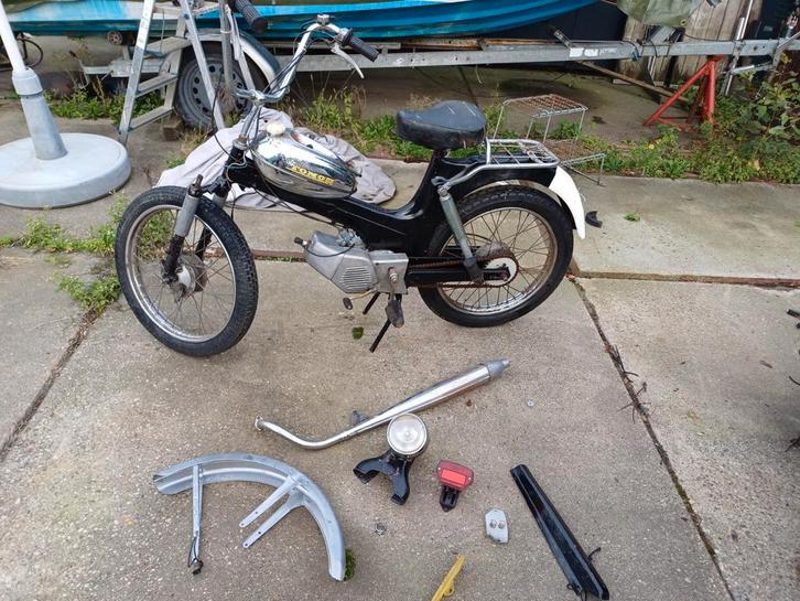 Schuurvondst Tomos 4L voetversnelling, Fietsen en Brommers, Brommers | Oldtimers, Overige merken, Maximaal 45 km/u, Ophalen