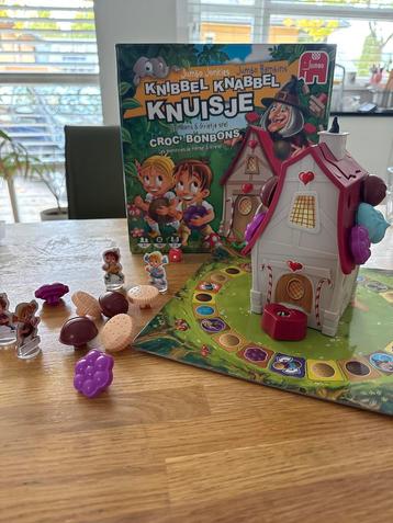 Knibbel Knabbel Knuisje kinderspel beschikbaar voor biedingen
