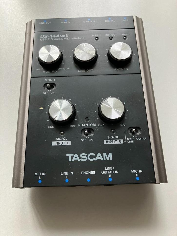 TASCAM US-144MKII USB 2.0 Audio Midi Interface, Muziek en Instrumenten, Midi-apparatuur, Gebruikt, Ophalen of Verzenden