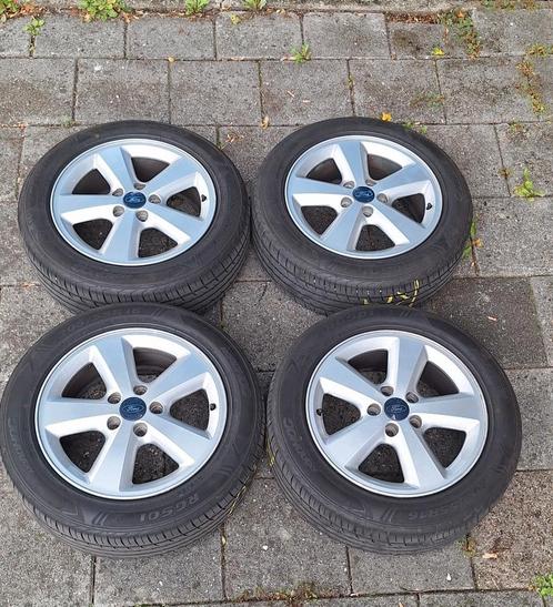 Ford focus velgen met z.g.a.n zomerbanden, Auto-onderdelen, Banden en Velgen, Banden en Velgen, Zomerbanden, 16 inch, 205 mm, Personenwagen